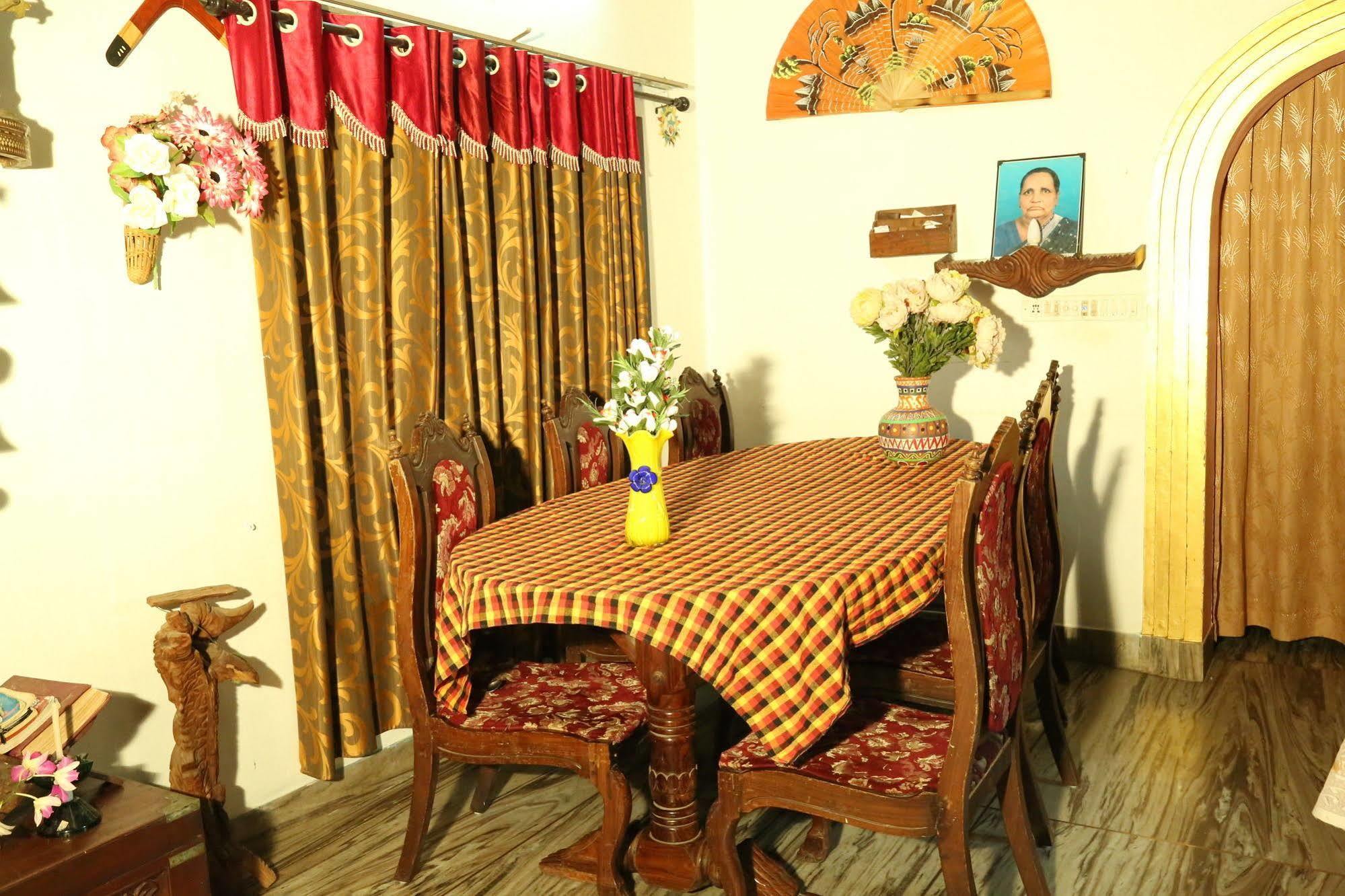 Dream Catcher Home Stay Kochi Eksteriør billede